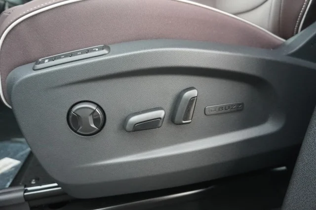 2025 Volkswagen ID. Buzz PRO S - Photo 21