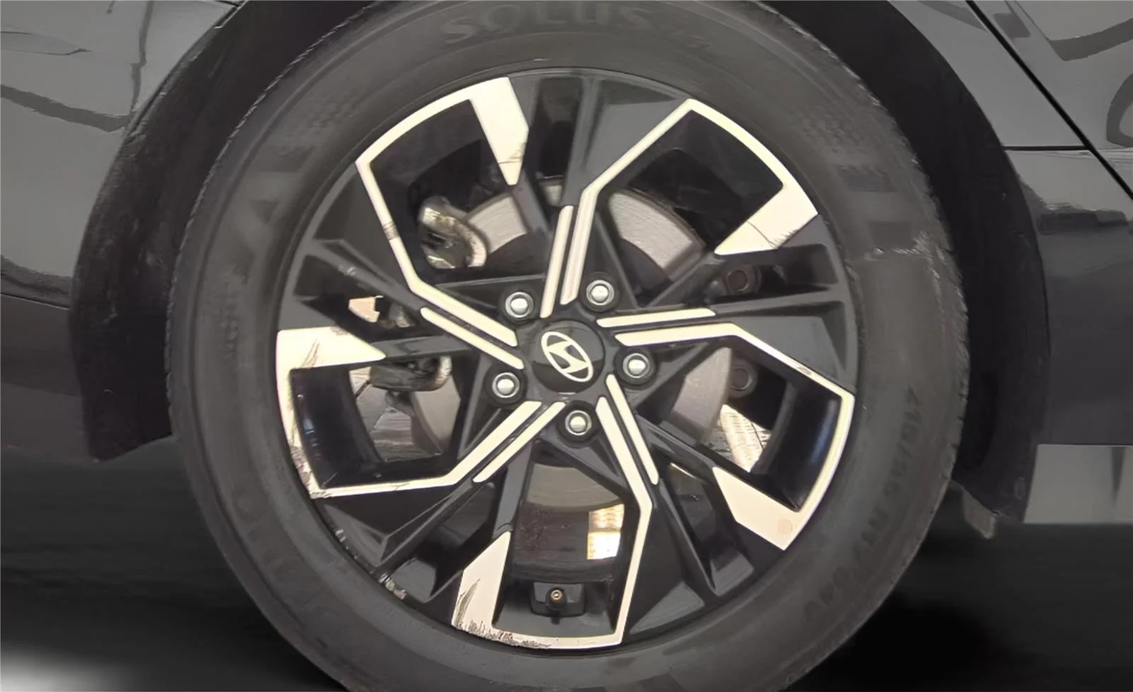 2025 Hyundai Sonata SEL - Photo 13