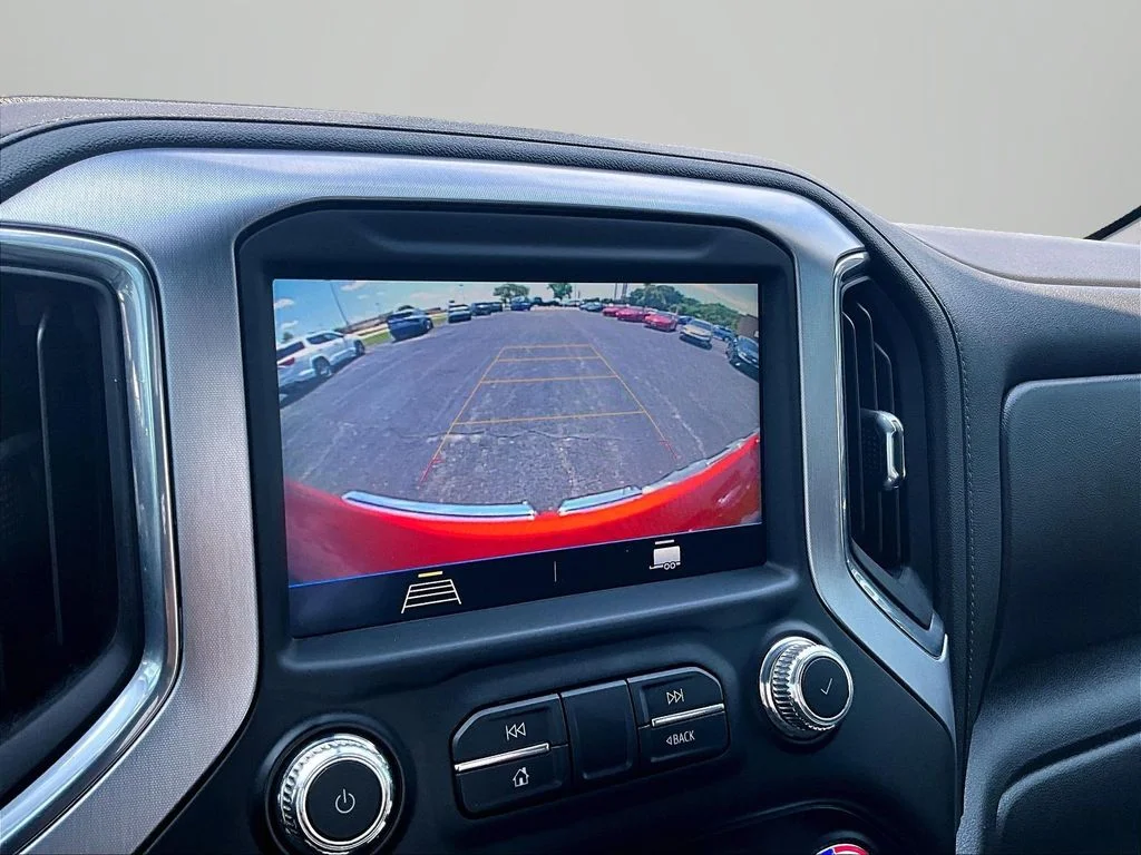 Used 2021 Red GMC Elevation image 21