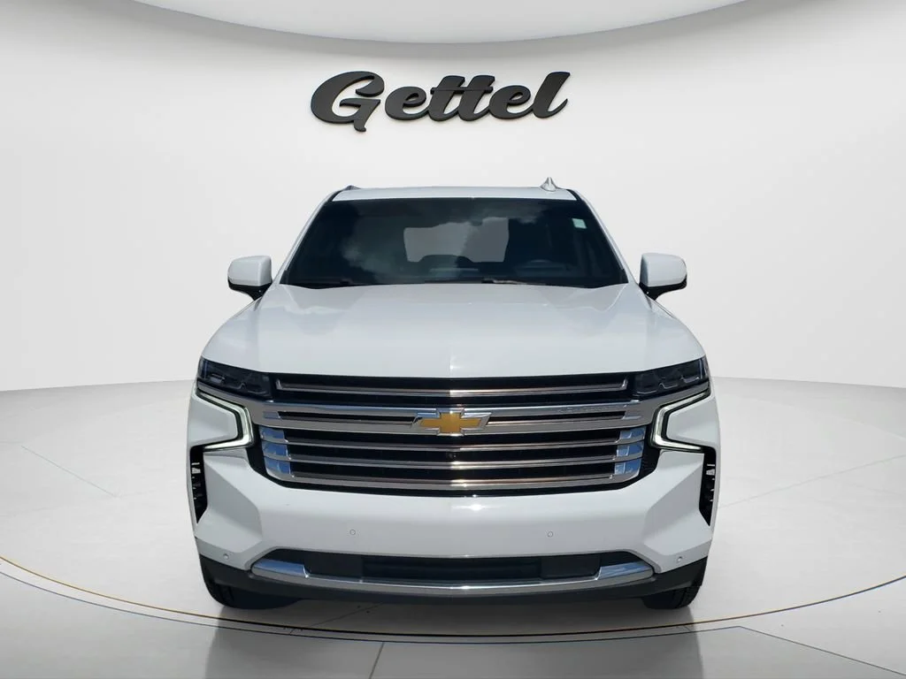 Used 2023 Summit White Chevrolet High Country image 2