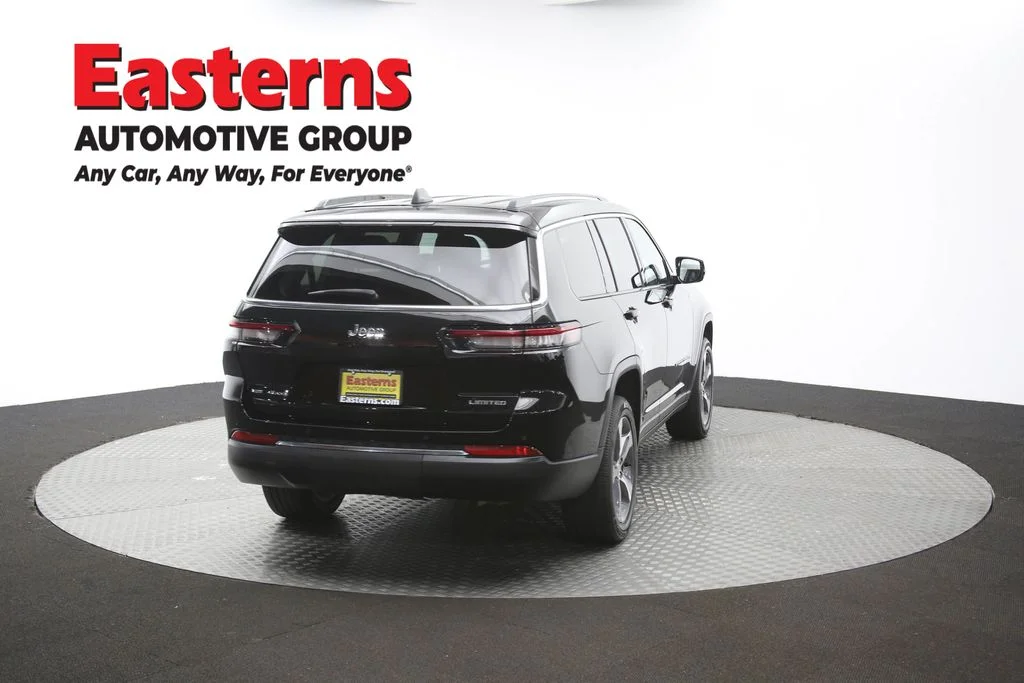 Used 2023 Black Jeep Limited image 43