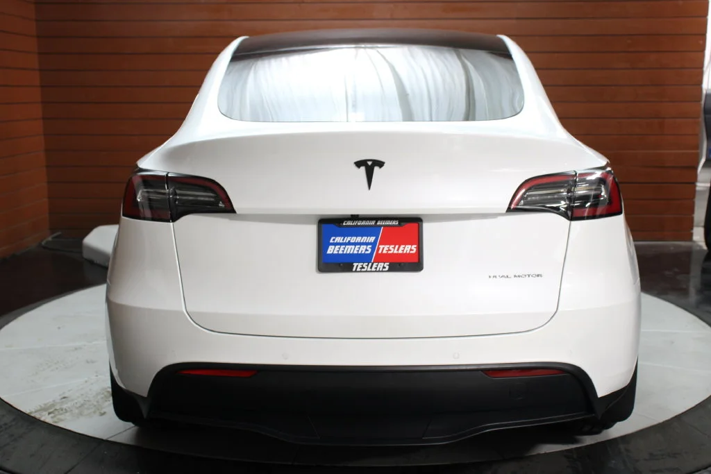 Used 2022 Pearl White Multi-Coat Tesla Long Range image 2