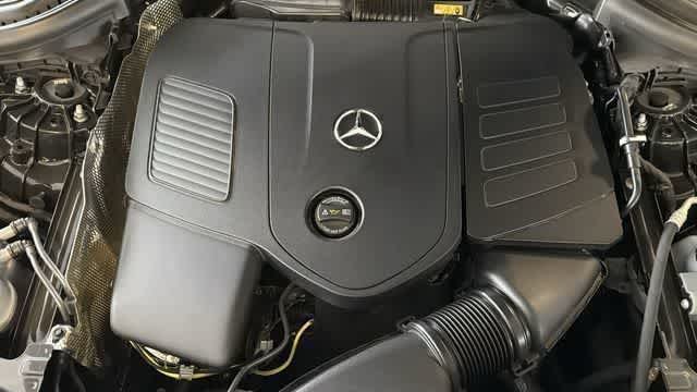 Used 2025 Black Mercedes-Benz GLC 300 image 12