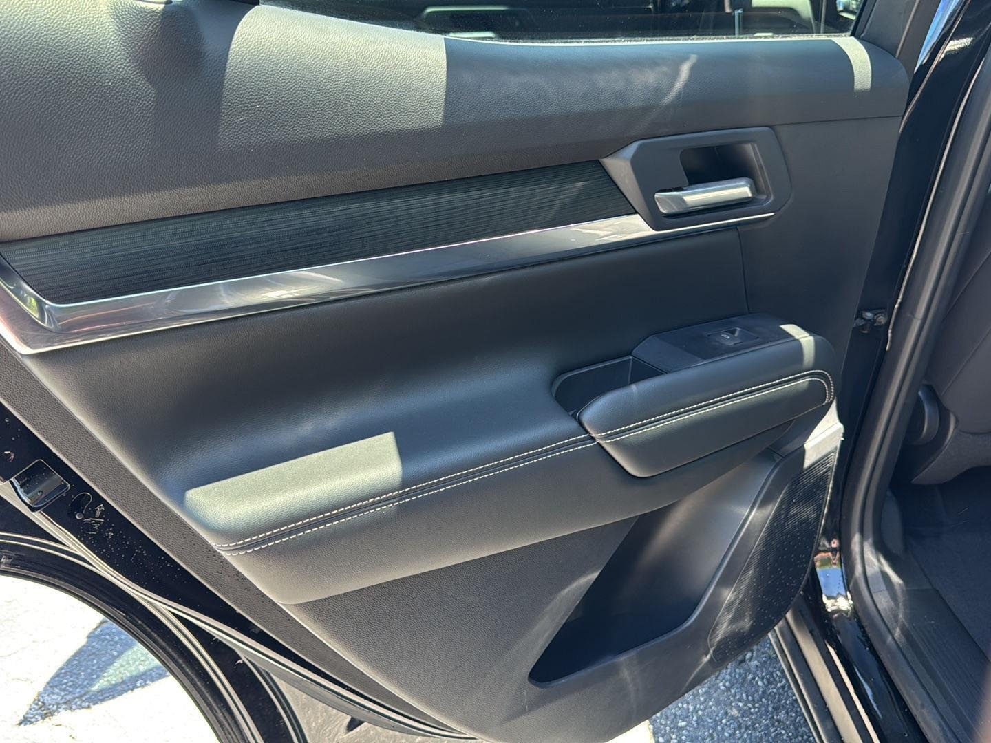 Used 2025 Ebony Twilight Metallic GMC AWD Elevation image 16