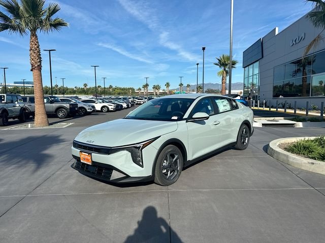 Used 2026 Haze Kia LXS image 3