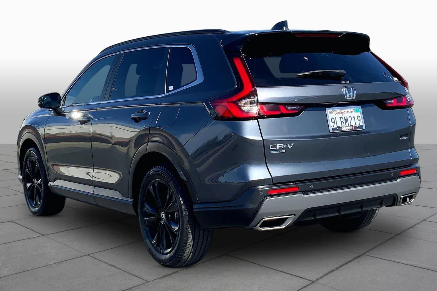 Used 2024 Meteorite Gray Metallic Honda Sport Touring image 11