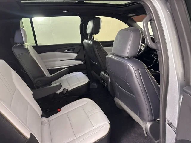 Used 2025 Sterling Gray Metallic Chevrolet High Country image 20