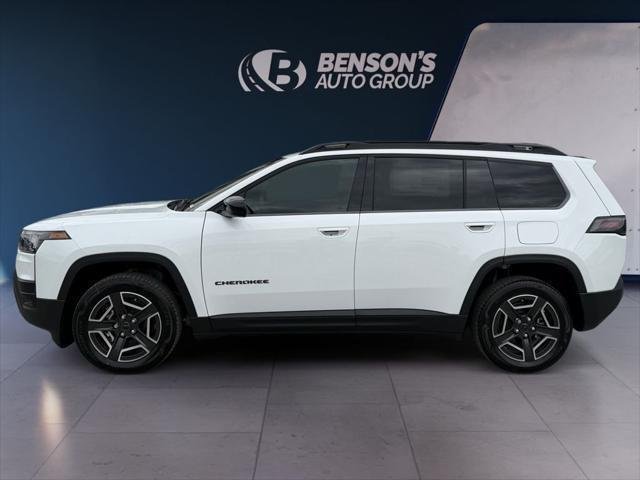 New 2026 Bright White Clear-Coat Exterior Paint Jeep Laredo image 2