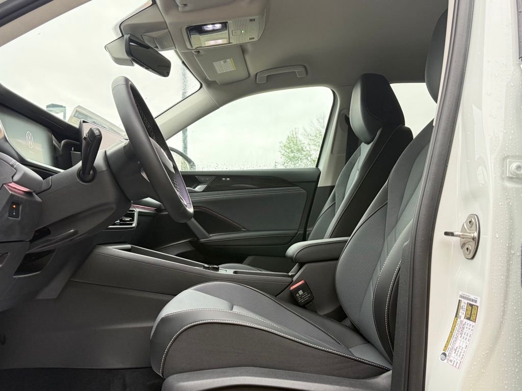 New 2026 White Volkswagen 2.0T SE image 30