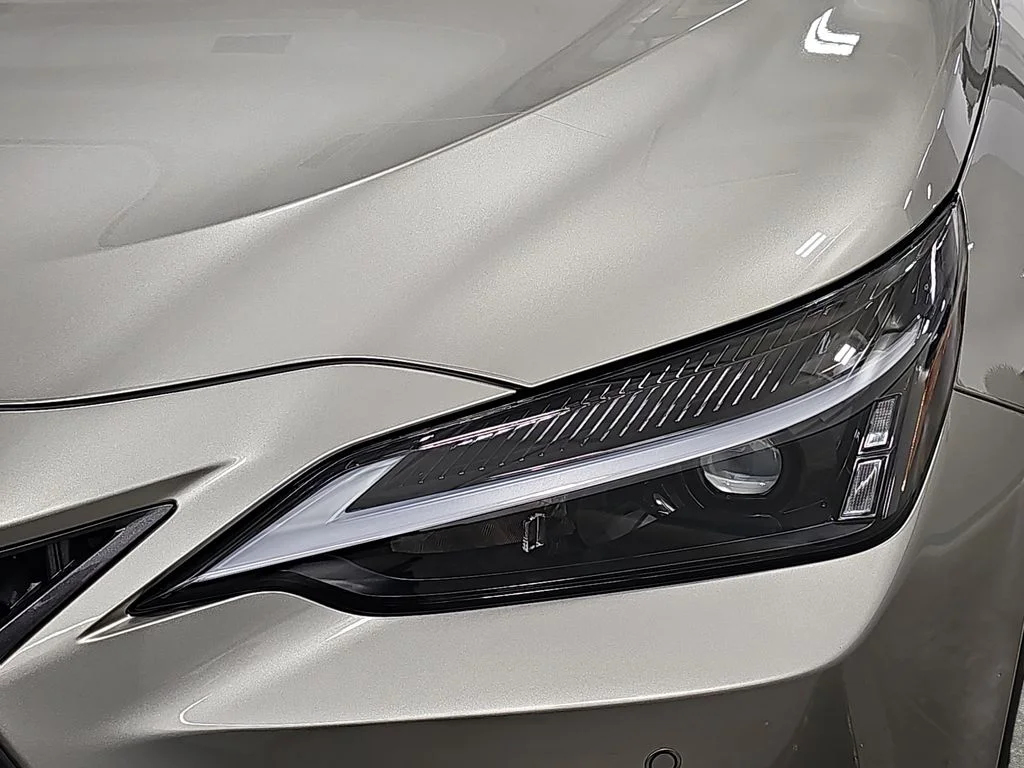 New 2026 Atomic Silver Lexus PREMIUM image 30