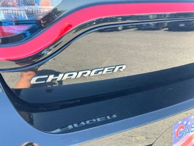 Used 2022 Black Dodge SXT image 19