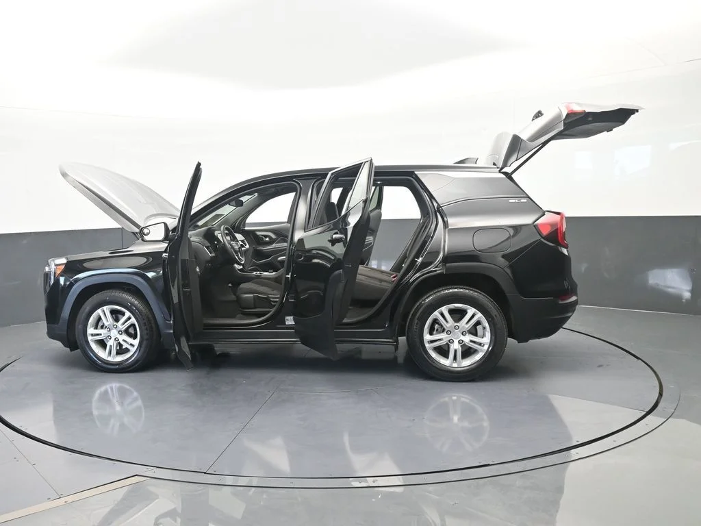 Used 2023 Ebony Twilight Metallic GMC SLE image 68
