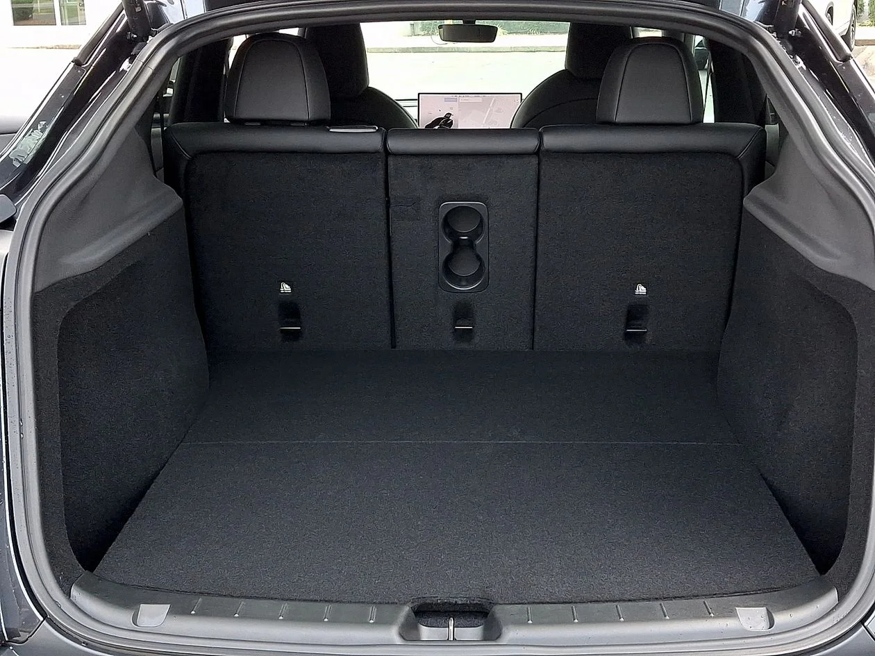 Used 2026  Tesla  image 29