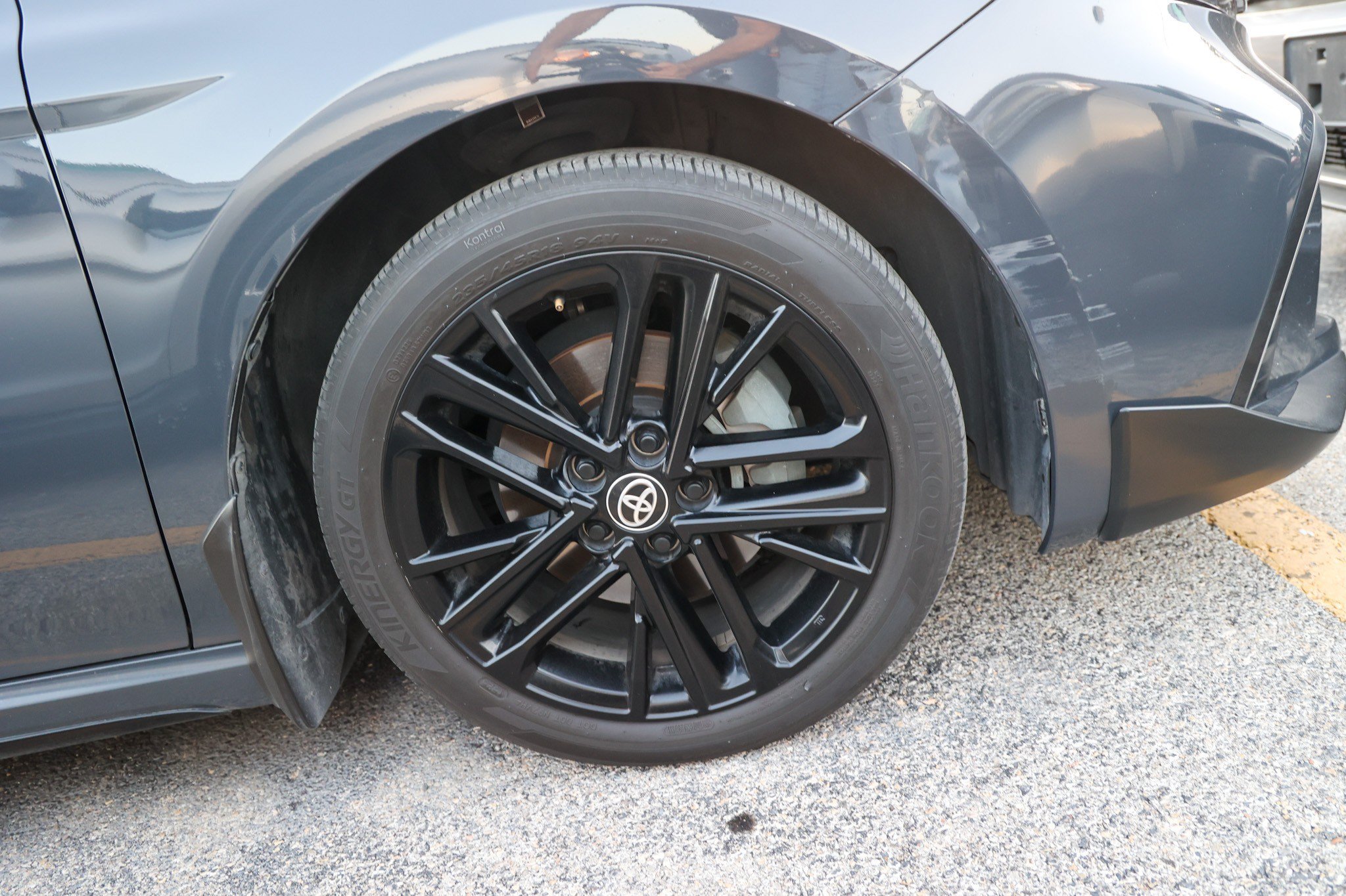 Used 2025 Gray Toyota SE image 11
