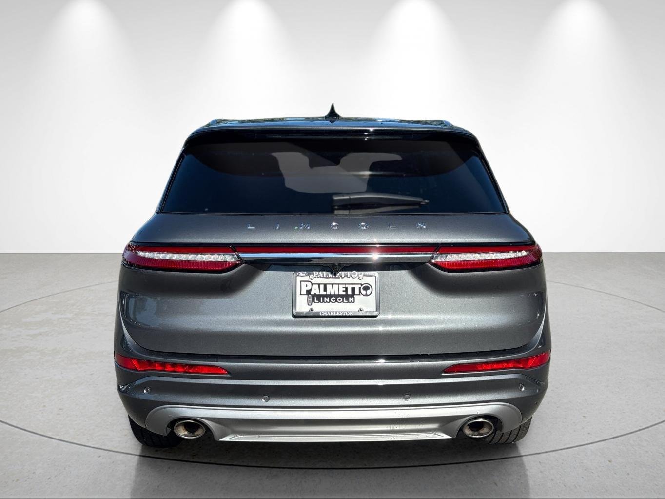 Used 2022 Asher Gray Metallic Clearcoat Lincoln Reserve image 4
