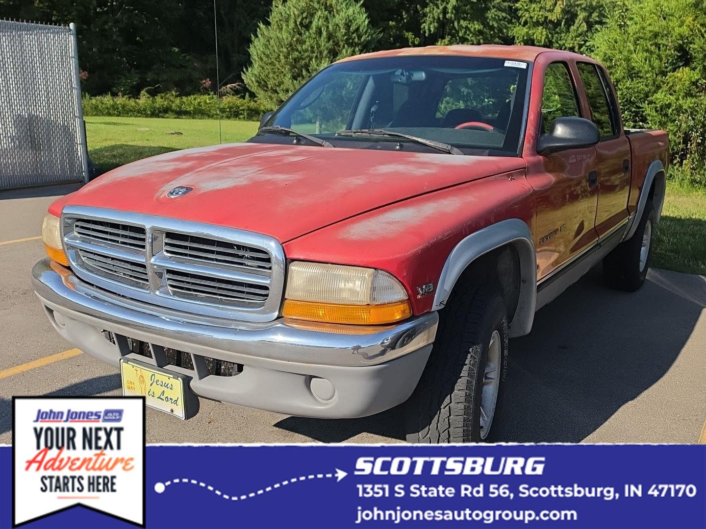 Used 2000  DODGE TRUCK image 1