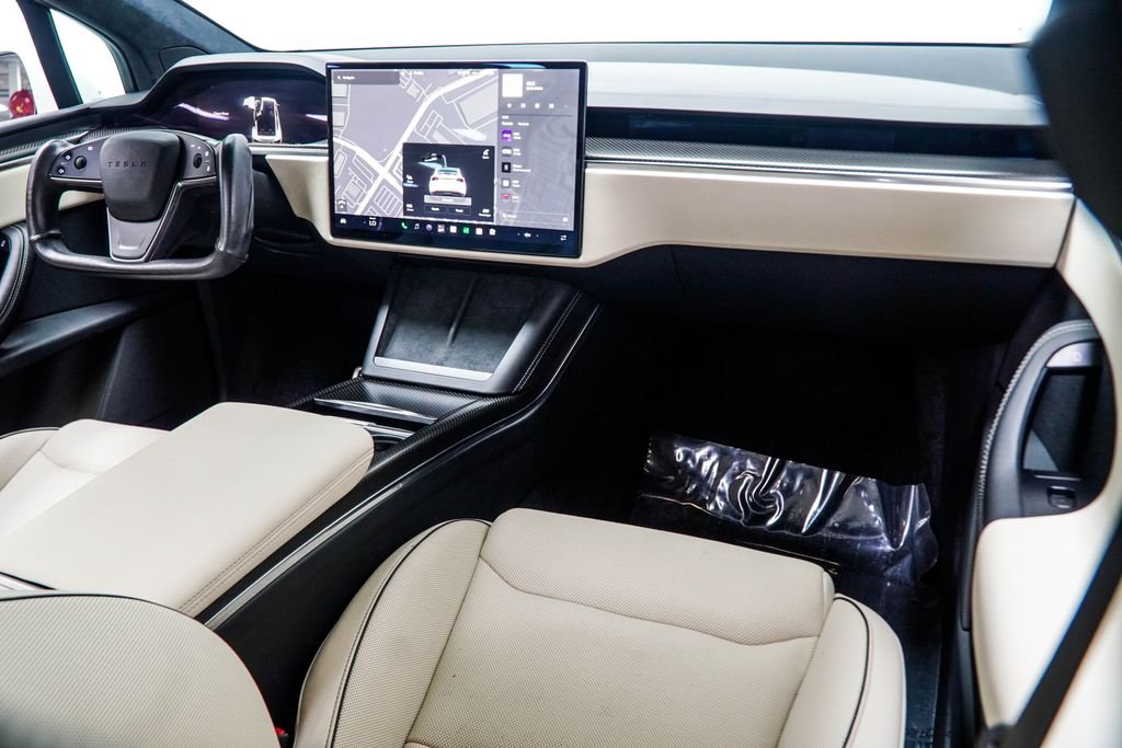 Used 2022 White Tesla Plaid image 18