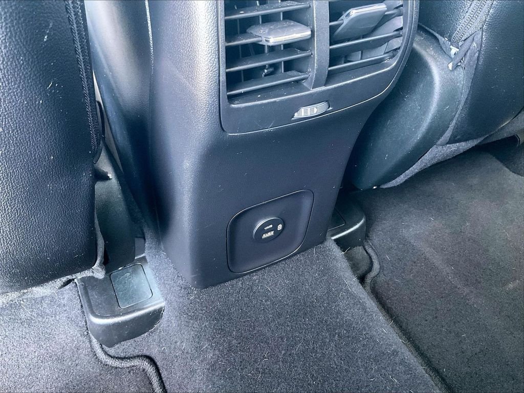 Used 2022 Agate Black Metallic Ford SEL image 25