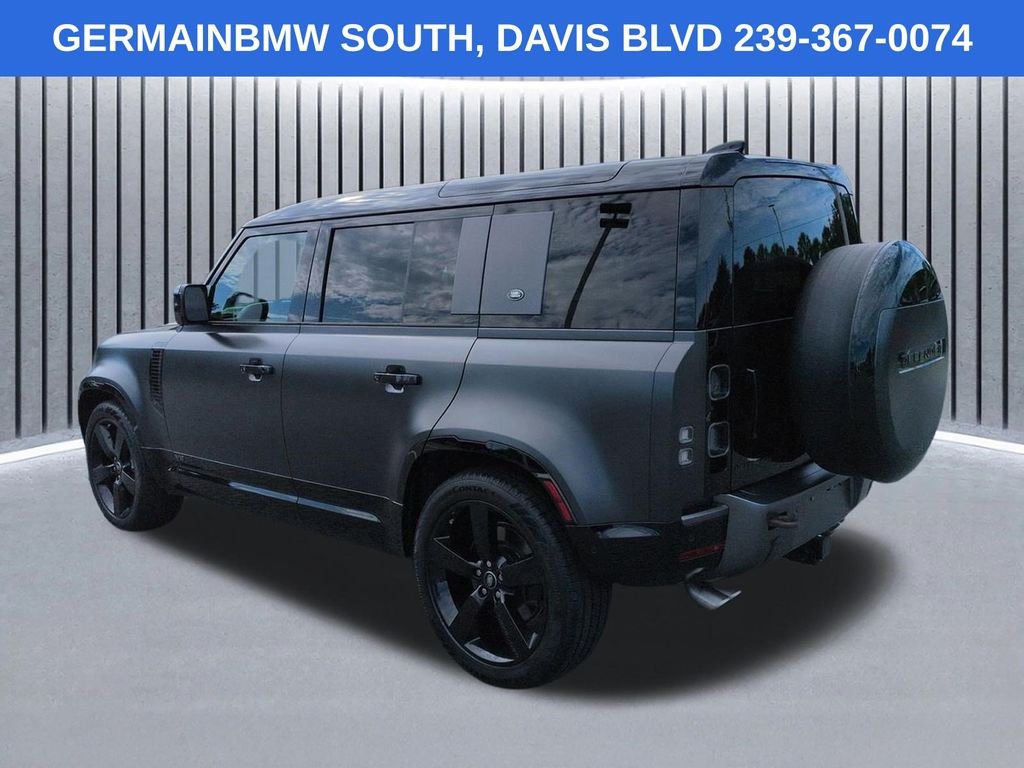 Used 2024 Carpathian Gray Premium Metallic Land Rover Carpathian Edition image 7