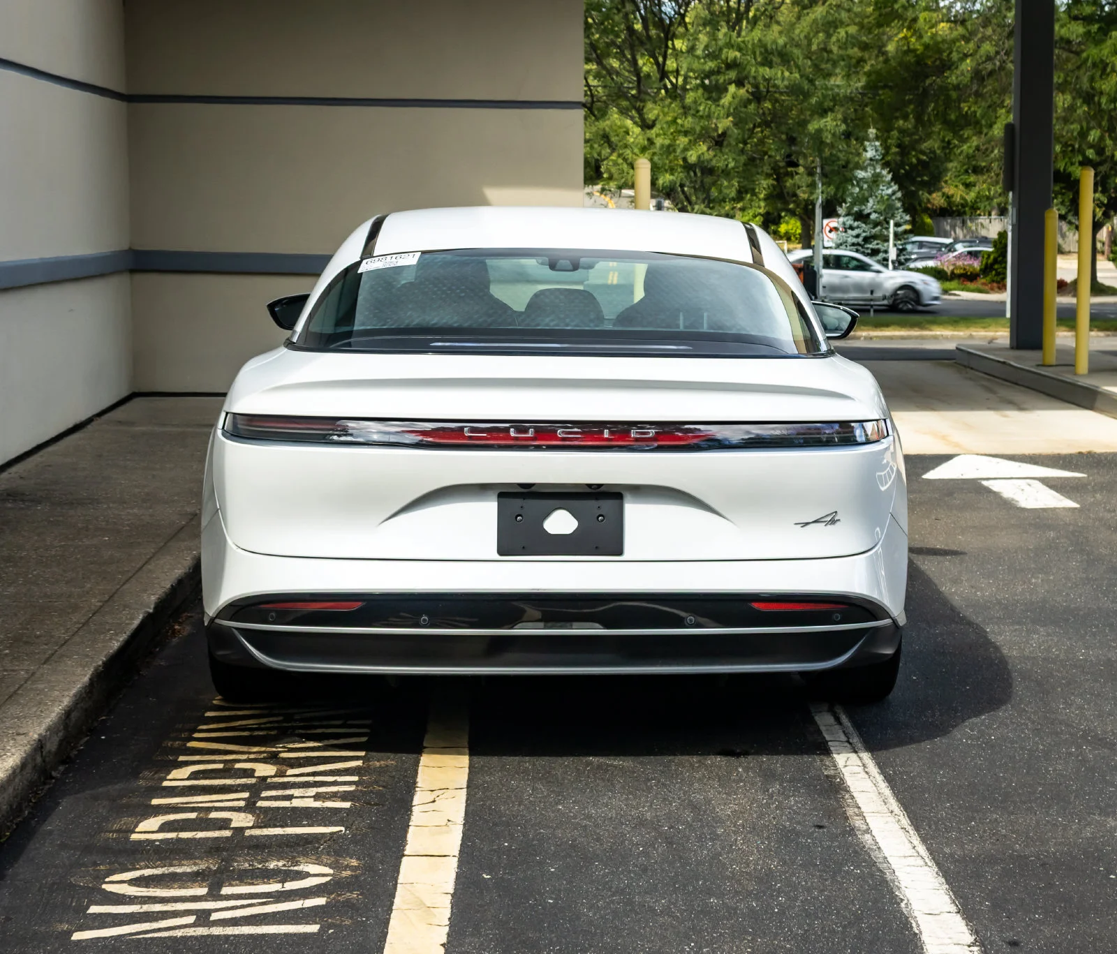 Used 2025  Lucid Pure image 6