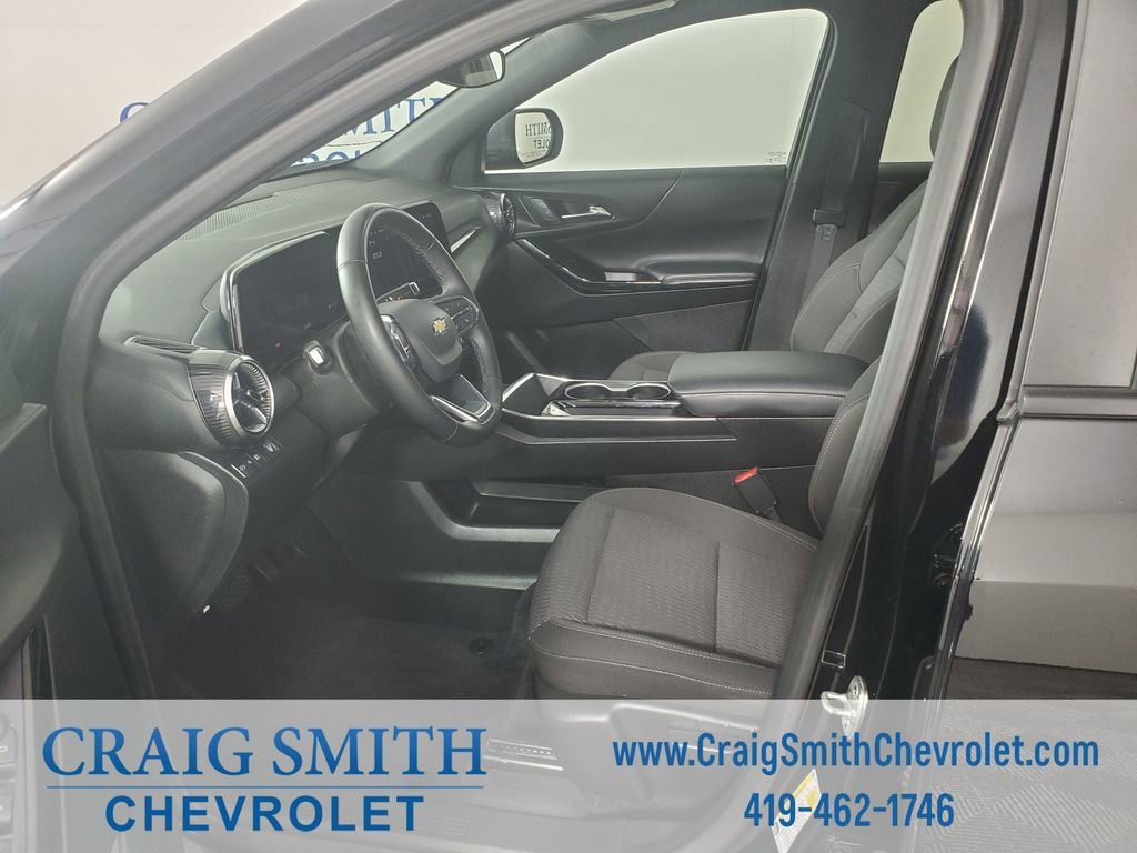 Used 2025 Mosaic Black Metallic Chevrolet LT image 10