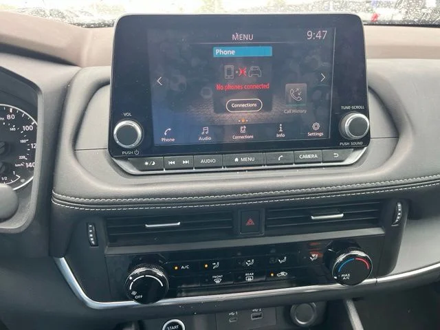 Used 2021 Gray Nissan S image 10