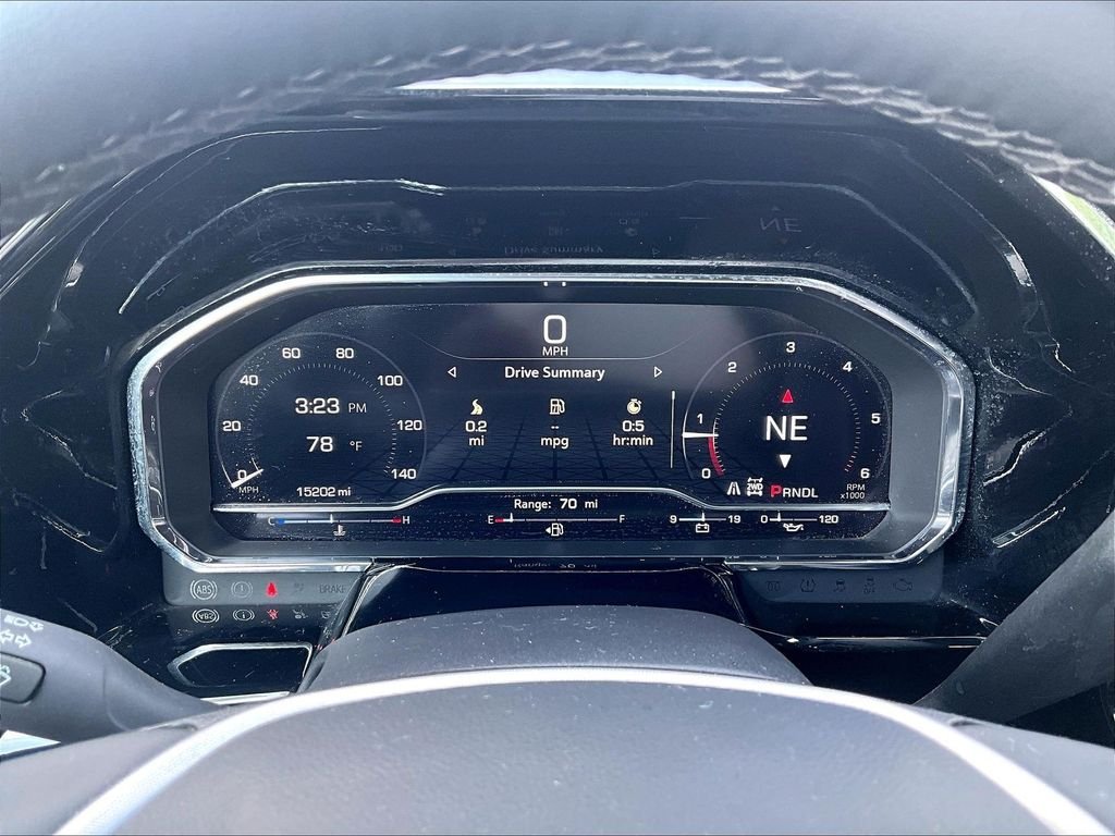 Used 2024 White GMC Elevation image 25