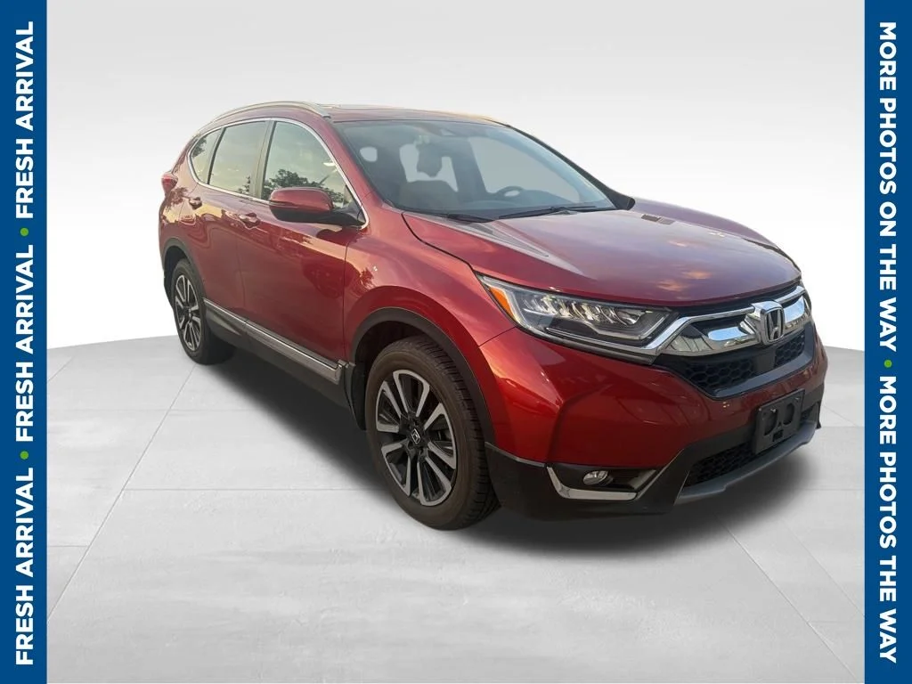 Used 2017  Honda Touring image 1