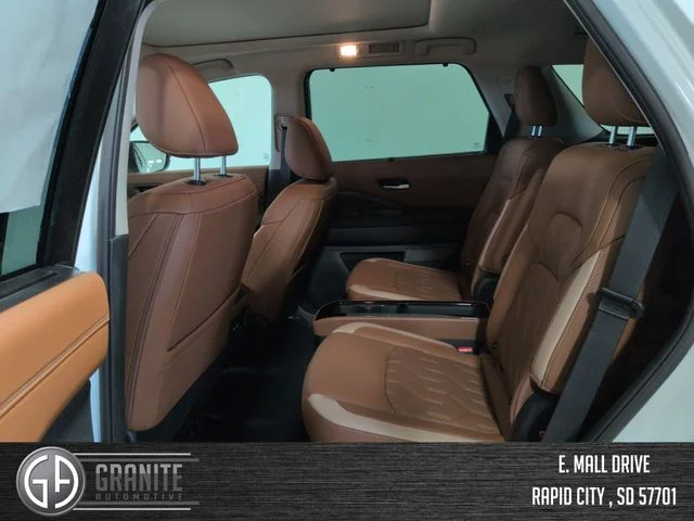 New 2026 Everest White Pearl TriCoat Nissan Platinum image 25
