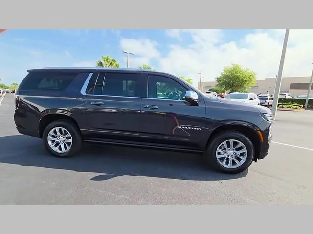 2025 Chevrolet Suburban Premier - Photo 28