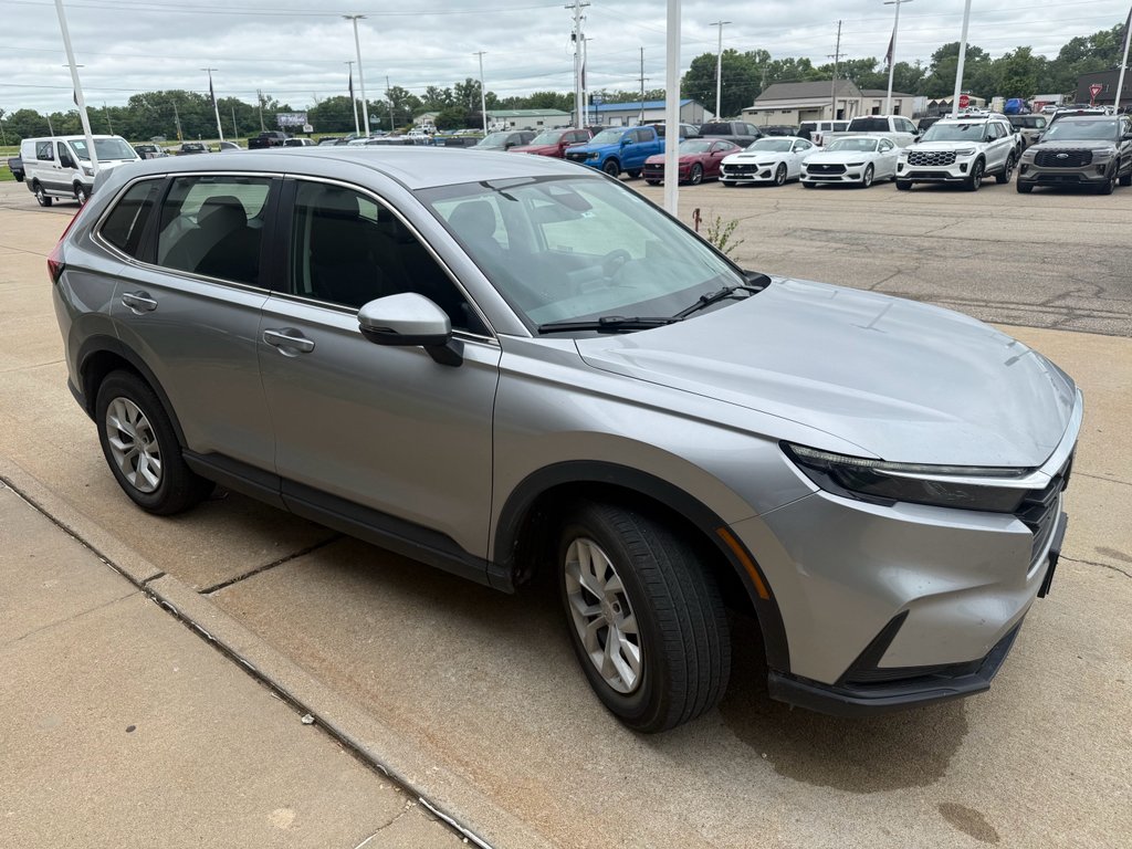 Used 2023 Lunar Silver Metallic Honda LX image 3