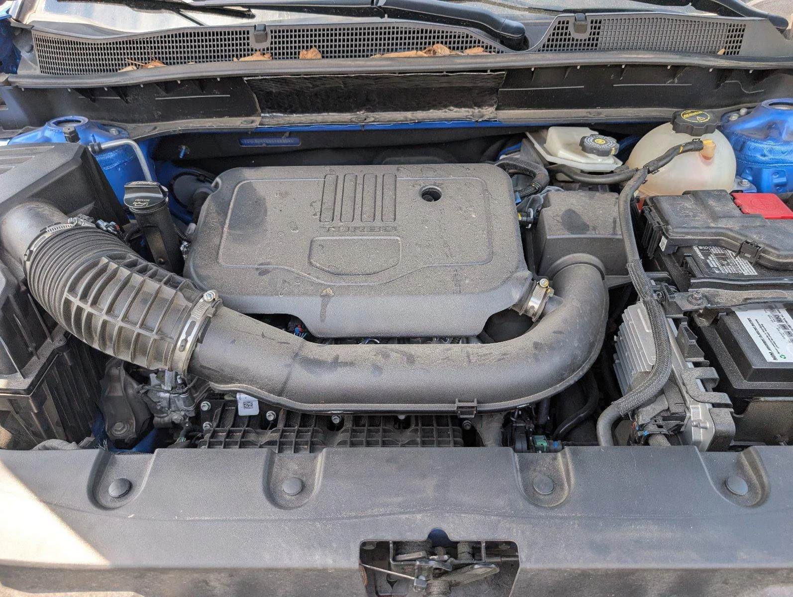 Used 2025 Riptide Blue Metallic Chevrolet 2LT image 14