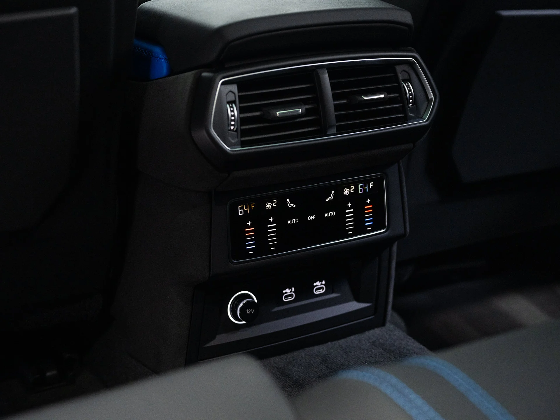 Used 2025 Blu Eleos Metallic Lamborghini SE image 92