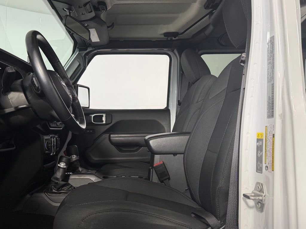 Used 2022 White Jeep Unlimited Sport S image 21