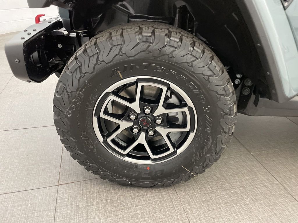 New 2026 Anvil Clear-Coat Exterior Paint Jeep Rubicon X image 8
