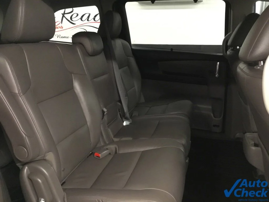 Used 2015 Silver Honda EX-L image 32