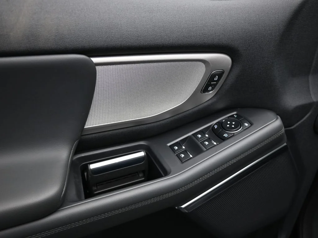 New 2026 Agate Black Metallic Ford Active image 11