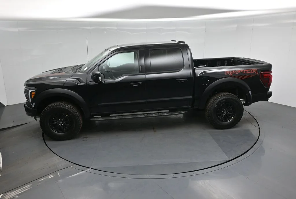 New 2026 Agate Black Metallic Ford Raptor image 43