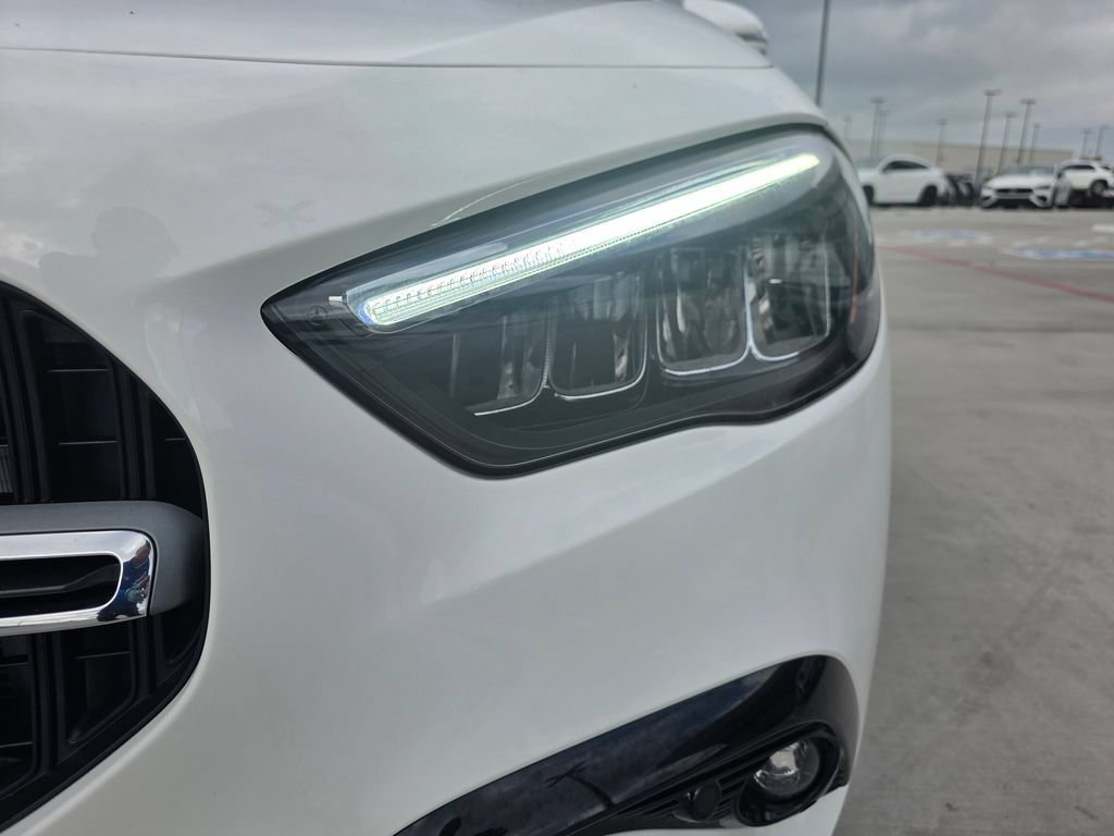 New 2026 Polar White Mercedes-Benz GLA 250 image 35