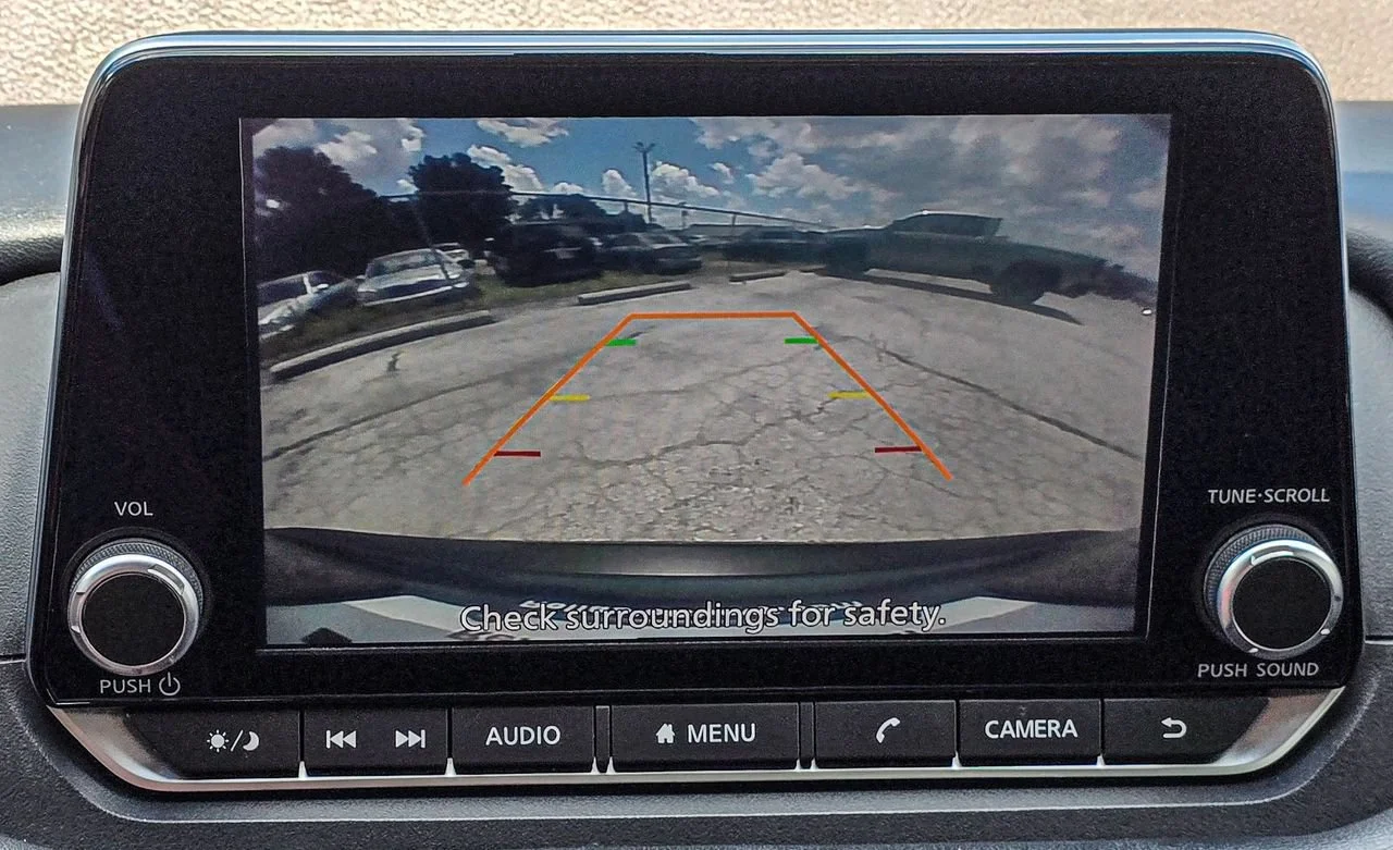 Used 2023 Gray Nissan SV Intelligent AWD image 16