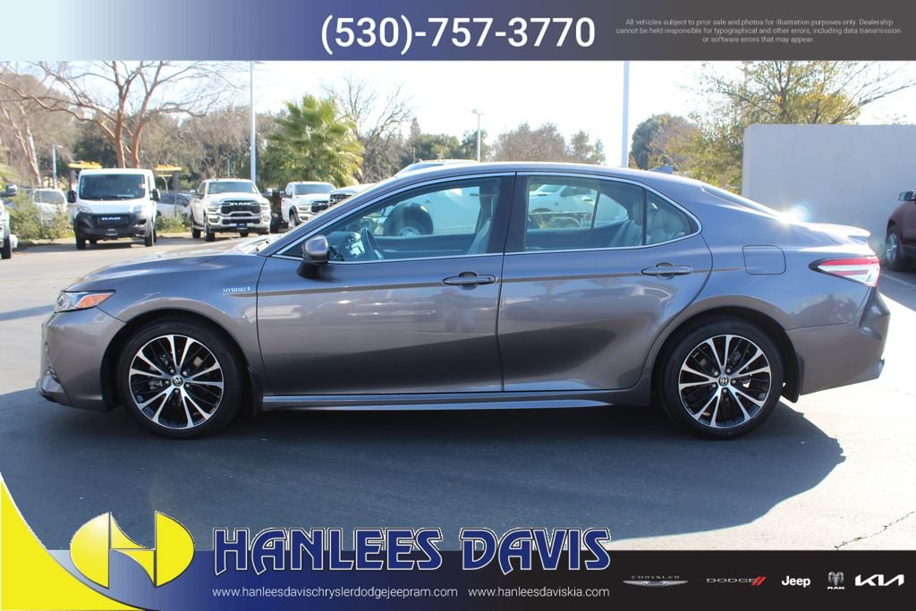 Used 2020 Toyota Camry SE with VIN 4T1G31AK1LU538968 for sale in Davis, CA