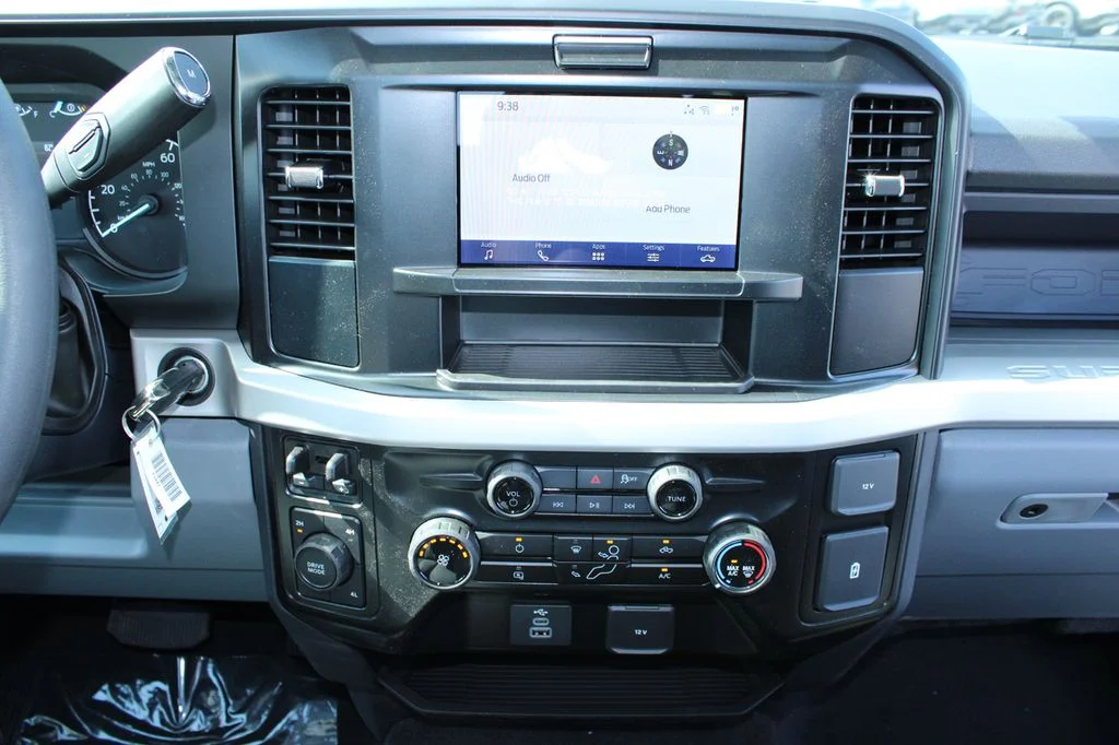 New 2026 Oxford White Ford F-350® XL image 20