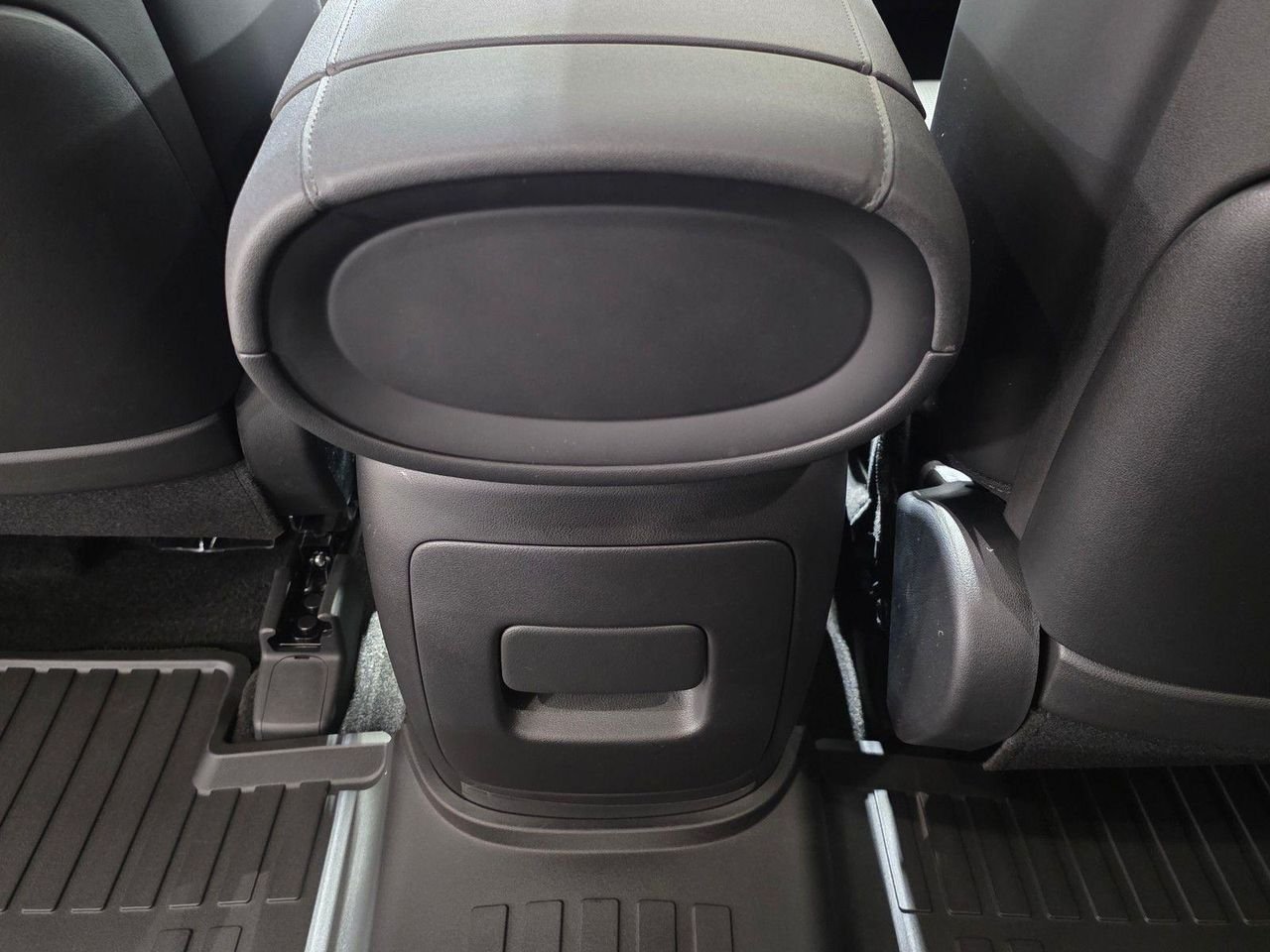 New 2026 Creamy White Pearl Hyundai SEL Premium AWD image 17