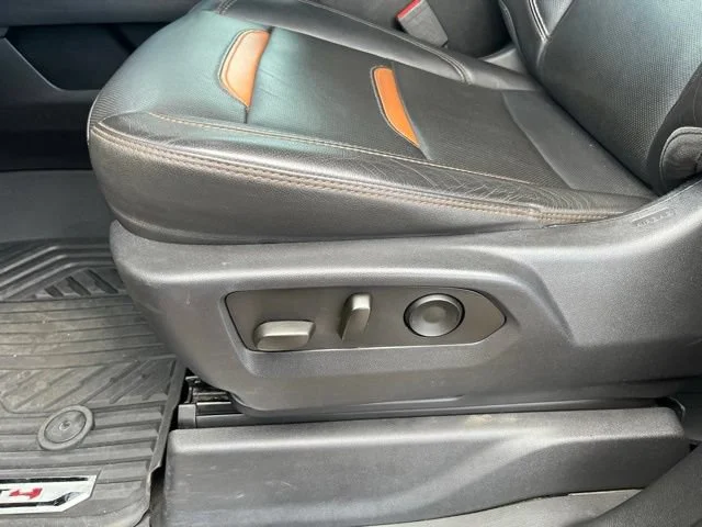 Certified Used 2022 Onyx Black GMC AT4 image 19
