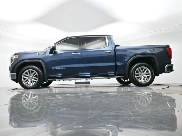 Used 2021 PACIFIC BLUE METALLIC GMC SLT image 25