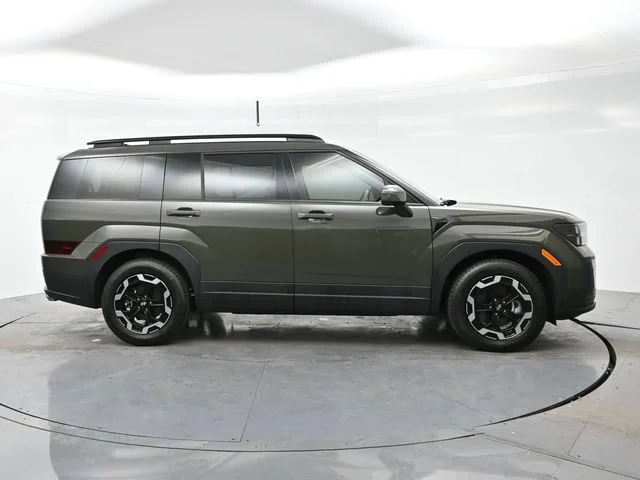 Used 2024 Rockwood Green Hyundai SEL image 8
