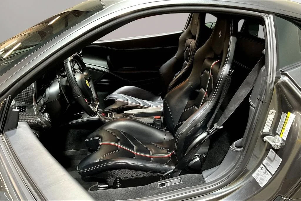 Used 2015 Grigio Silverstone Ferrari  image 19