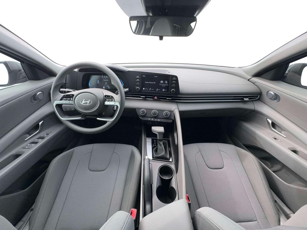 New 2026 Gray Hyundai SE image 33