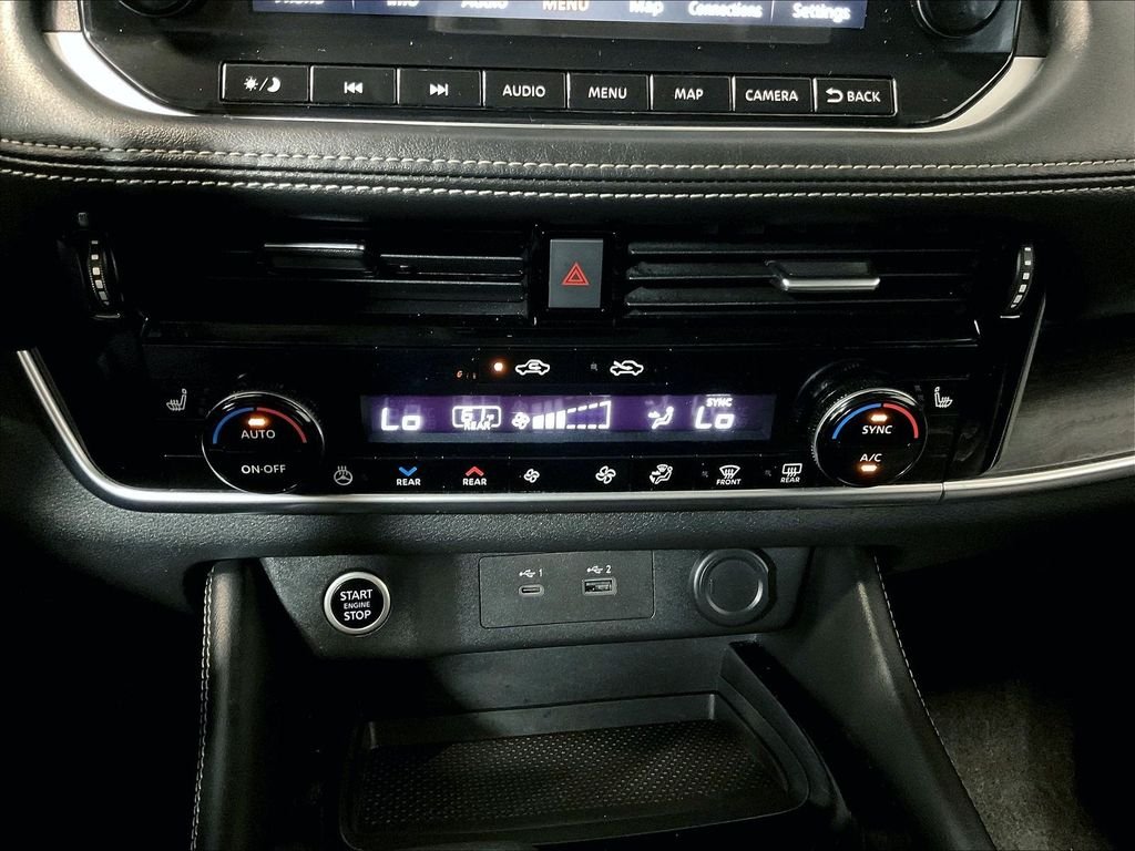 Used 2021 Gray Nissan SL image 26