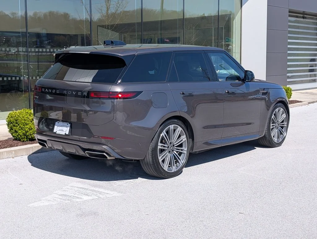 Certified Used 2025 Gray Land Rover Dynamic SE image 7